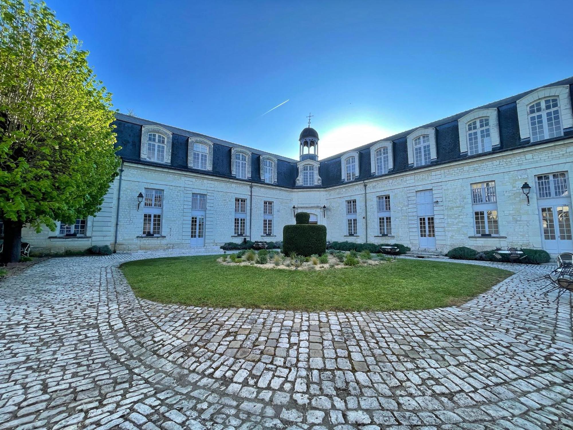 Hotel Beauvilliers Saint-Aignan  Exterior foto